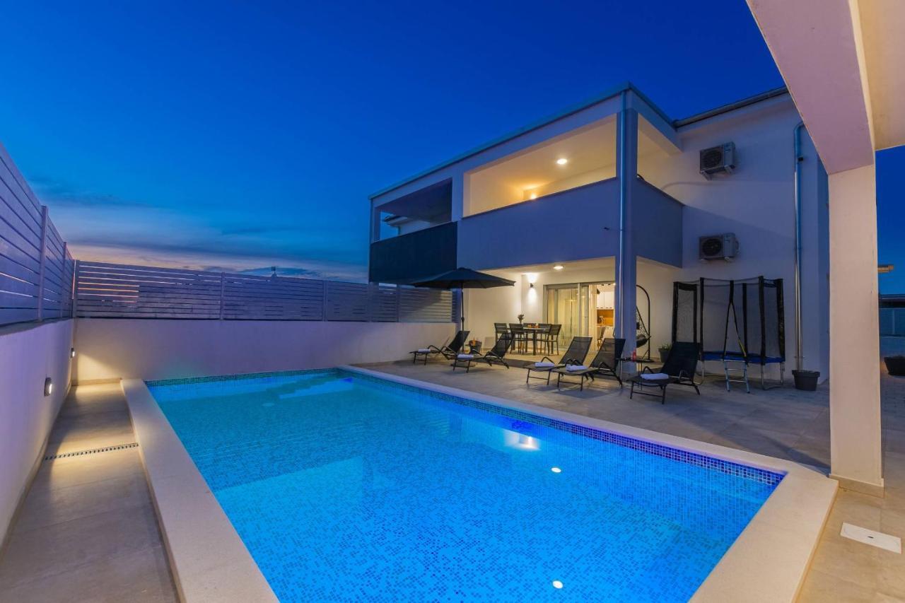 Villa Ema And Ana Pula Ngoại thất bức ảnh